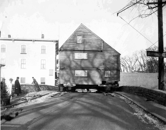 Whipple House being moved over Choate Bridge