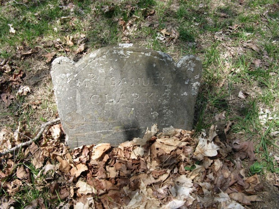 B-7 Samuel Clark, 1721 footstone